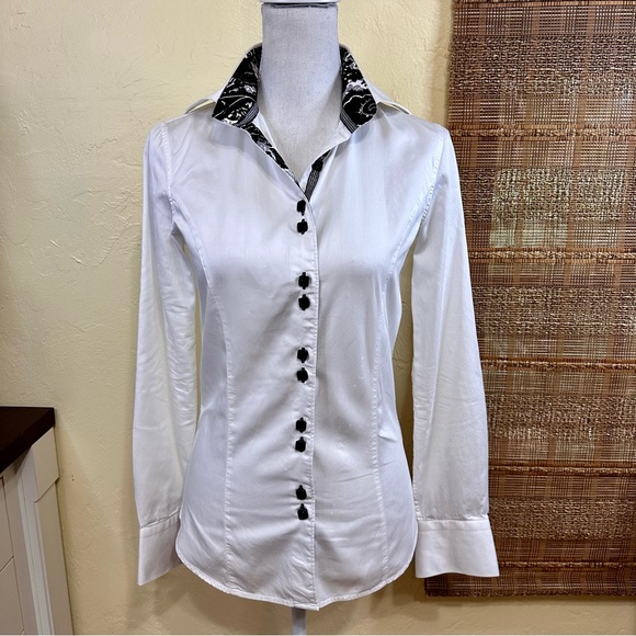 Jared Lang Long Sleeve Button Down Fitted Blouse - Picture 2 of 7